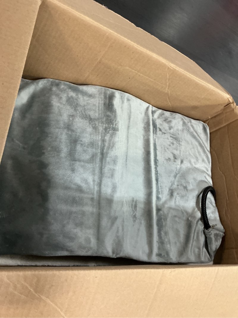 Condition photo showing Good Condition for indoor heated cat house, adjustable temperature cat heating bed with timer and chew resistant cord, large cat house with heating pad for small medium and large cats dark blue with heating pad