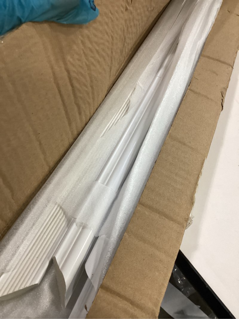 Condition photo showing Good Condition for COUKIU 6 Sets Pre-Cut Wall Molding kit,Ready to Assemble Accent Molding Wainscoting Panels for Interior Walls Home Decor?6 Frames?Style1) 6 Frames, Style 1 White