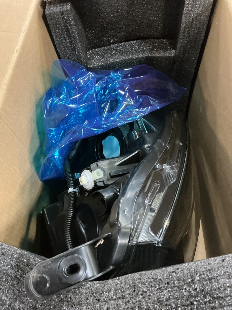 Condition photo showing Good Condition for labwork headlight assembly replacement for nissan sentra 2016-2019 headlight headlamp assy right rh set passenger side