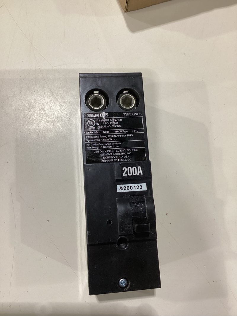 Condition photo showing Good Condition for siemens qn2200rh 200-amp 2 pole 240-volt circuit breaker