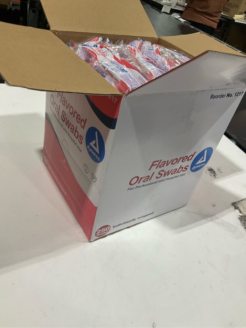 Condition photo showing Good Condition for dynarex dentifrice-flavored swabsticks, pleasant tasting cotton swabs that gently soothe and refresh dry mouth, individually wrapped, 1 box of 250