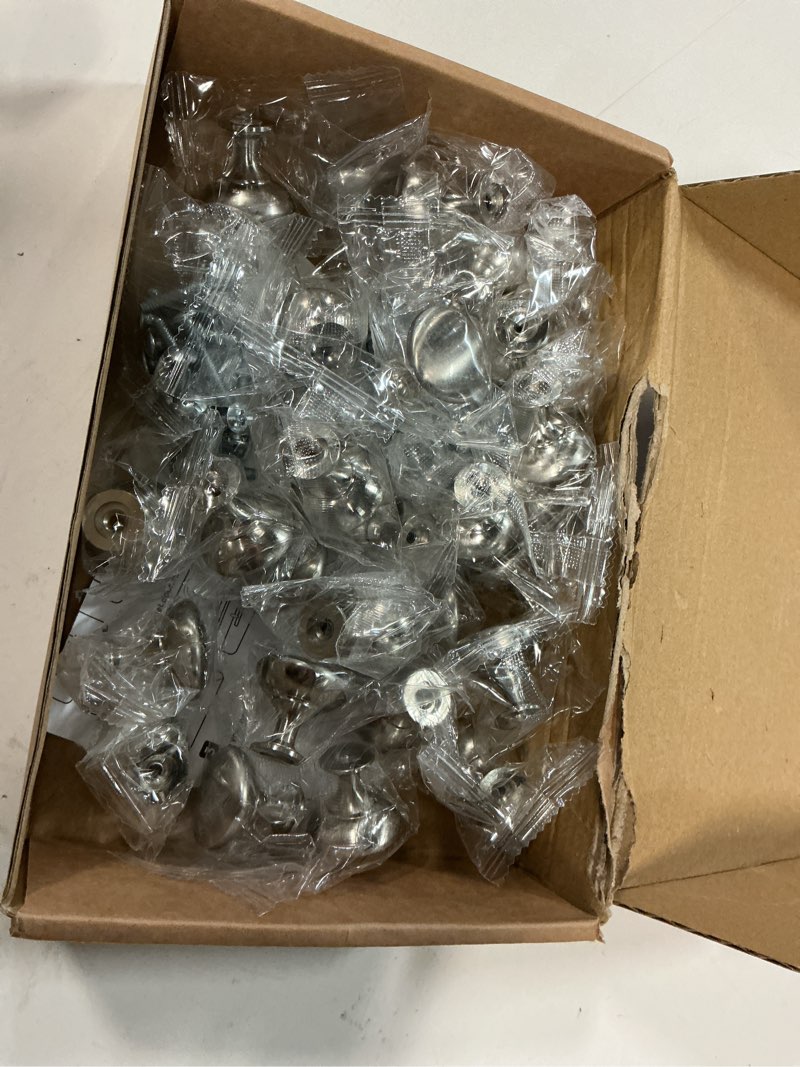 Condition photo showing New/Like New for Ravinte 30 Pack Brushed Nickel Round Zinc Cabinet Knobs for Kitchen Bathroom Closet Dresser Cabinets 30 Brushed Nickel