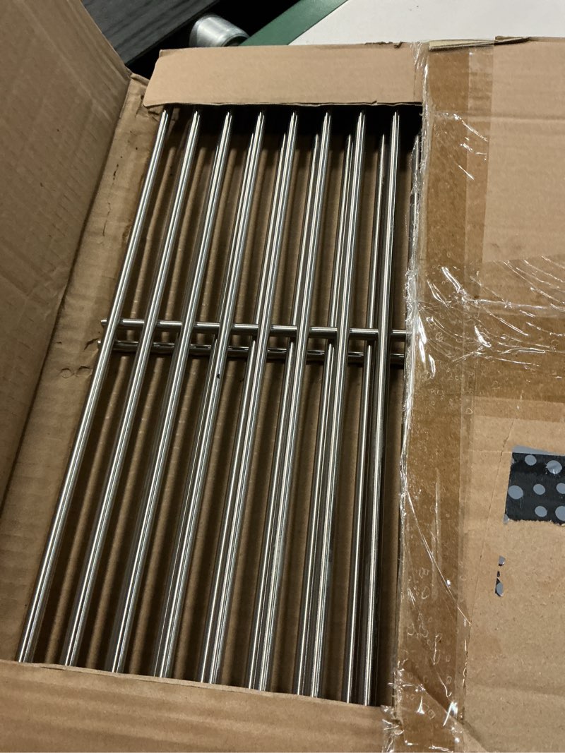 Condition photo showing Good Condition for s146.47469610 (2-pack) 16 1/2" stainless steel grates replacement for kenmore 146.23680310 146.30213510 146.23770310 146.47468610 146.47469610 640-05057375-7