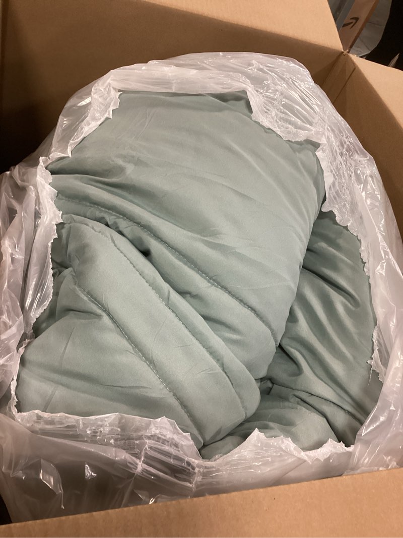 Condition photo showing Good Condition for Monbix California King Size Comforter Set - 7 Pieces Bed in a Bag California King, Sage Green Bedding Sets, All Seasons Comforter Bed Set with Sheets, Pillowcases & Shams Sage Green Cal King(108"X92")