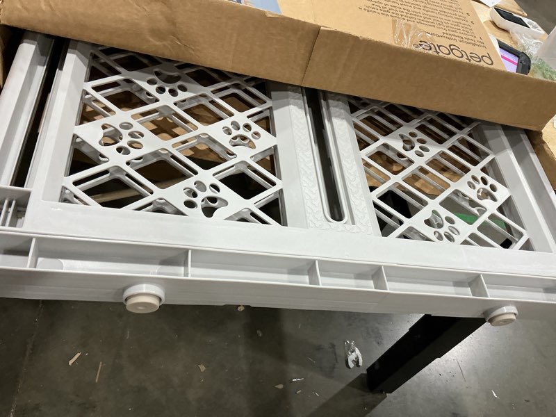 Condition photo showing Good Condition for mypet north states paws portable pet gate: 26-40" wide. pressure mount. no tools needed. made in usa. dog gate 23" tall, expandable, durable dog gates for doorways, light gray