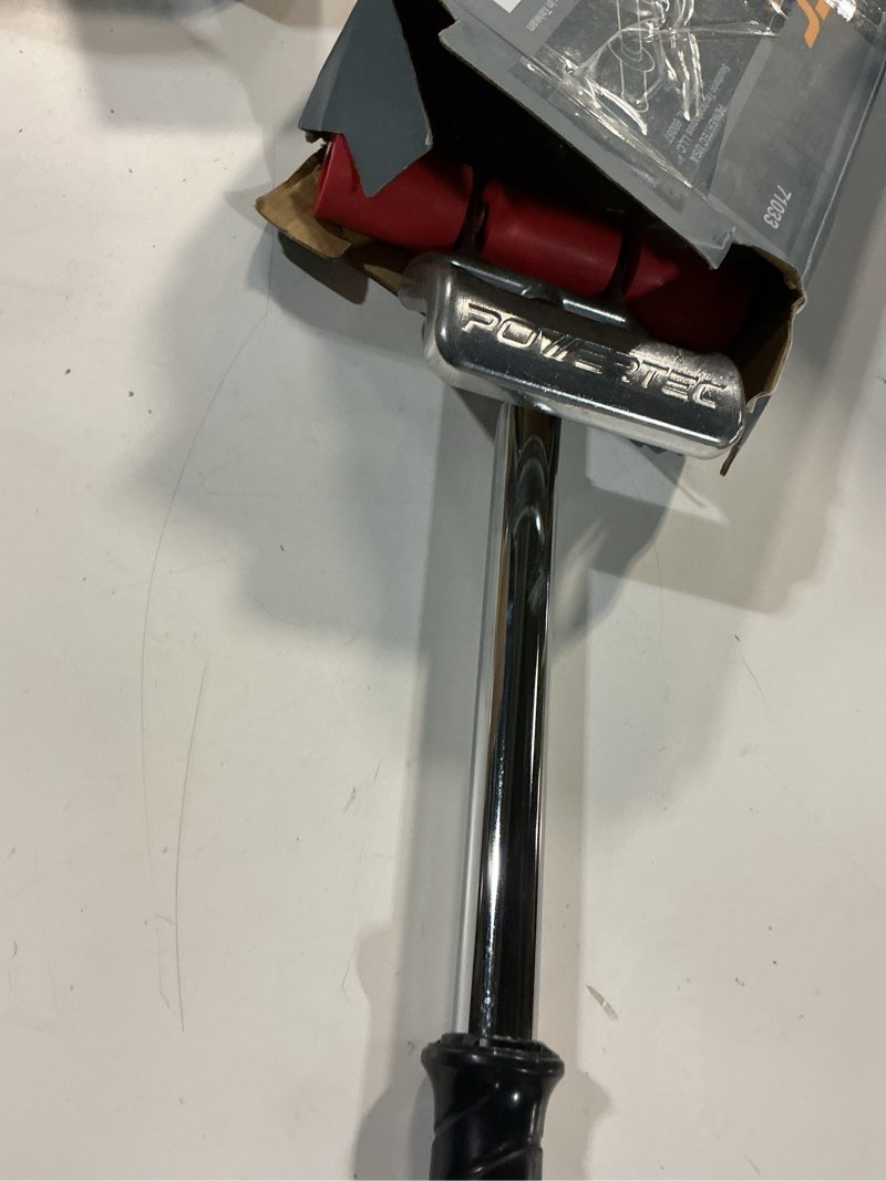 Condition photo showing Good Condition for powertec extendable floor and wall roller for vinyl flooring, tile & linoleum roller with extendable