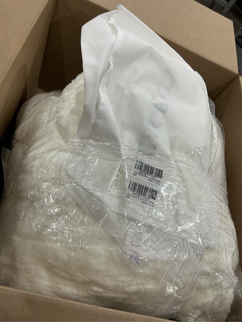 Condition photo showing Good Condition for l'agraty chunky knit blanket throw: 72''x84'' chenille chunky knitted throw blanket for bed couch - handmade thick big cable knit blanket - large chunky crochet blanket for home decor(cream white) cream white 72"x84"