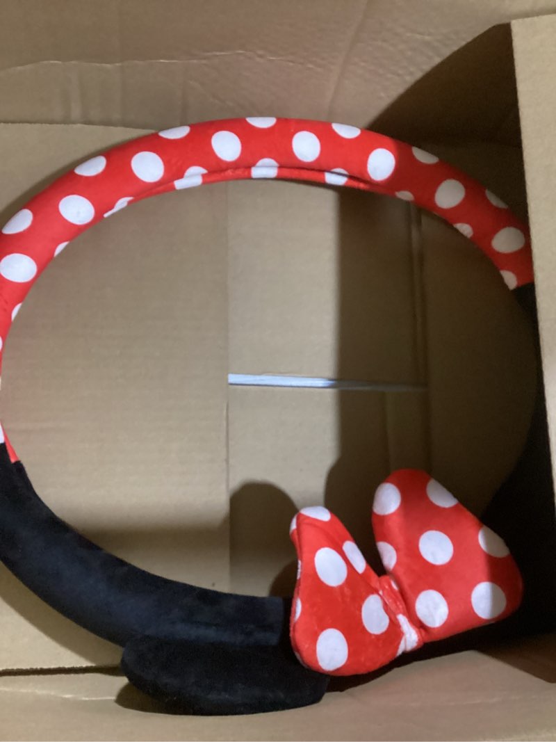 Condition photo showing Good Condition for Cute Car Steering Wheel Cover, Universal Fit 15 Inch Soft Comfortable Plush Anti Slip & Odor Free Car Wheel Protector for Women Girls Red