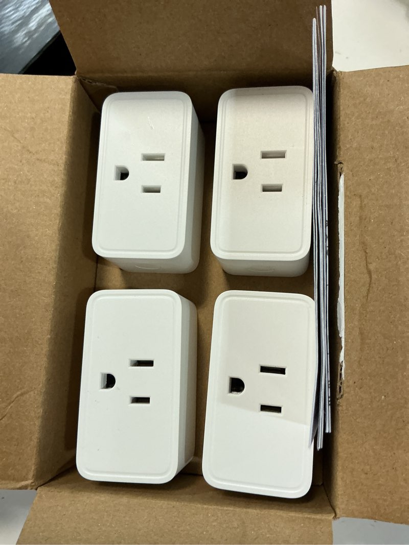 Condition photo showing New/Like New for amazon basics smart plug, works with alexa only, voice control, remote app control, schedule, compact design, versatile, 2.4 ghz wi-fi, no hub required, 4-pack, white 4 pack alexa only