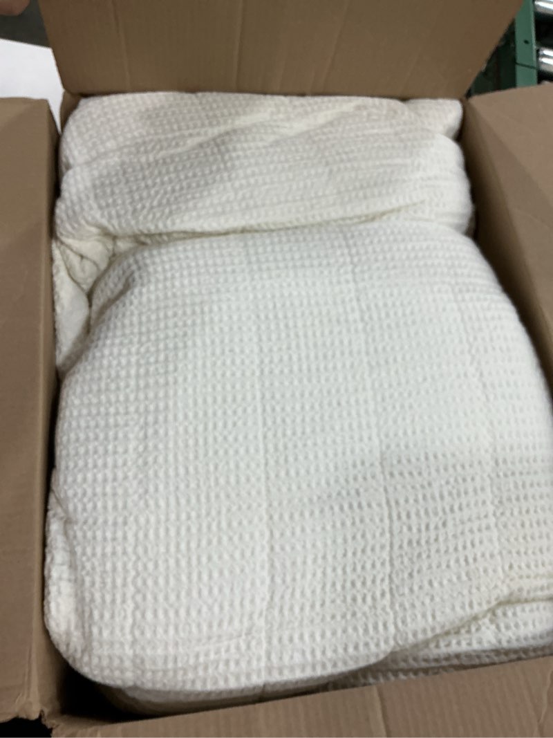 Condition photo showing Good Condition for cozytide oversized king bedspread 128x120,100% cotton white waffle weave king quilt bedding set oversized 3 pieces lightweight extra large farmhouse bedspread & coverlet sets for all season oversized king plus 128x120 2-white
