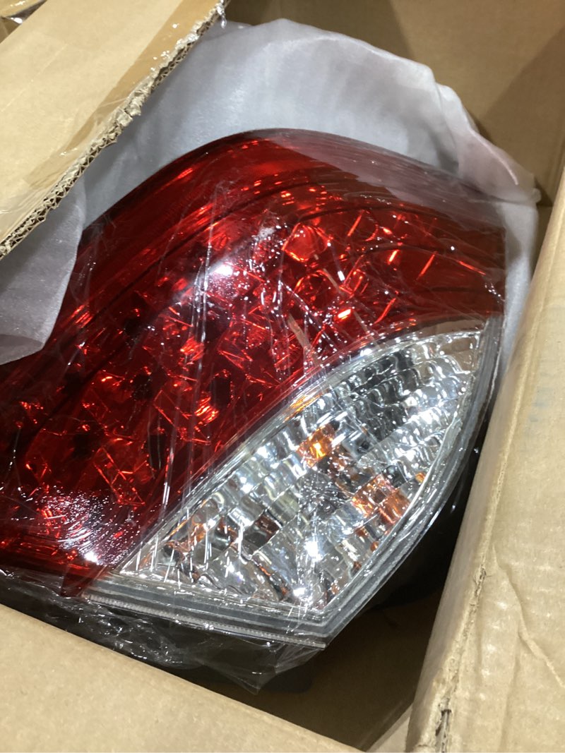Condition photo showing Good Condition for tail lights compatible with 2006 2007 honda accord red with white left driver side replace:33551sdaa32
