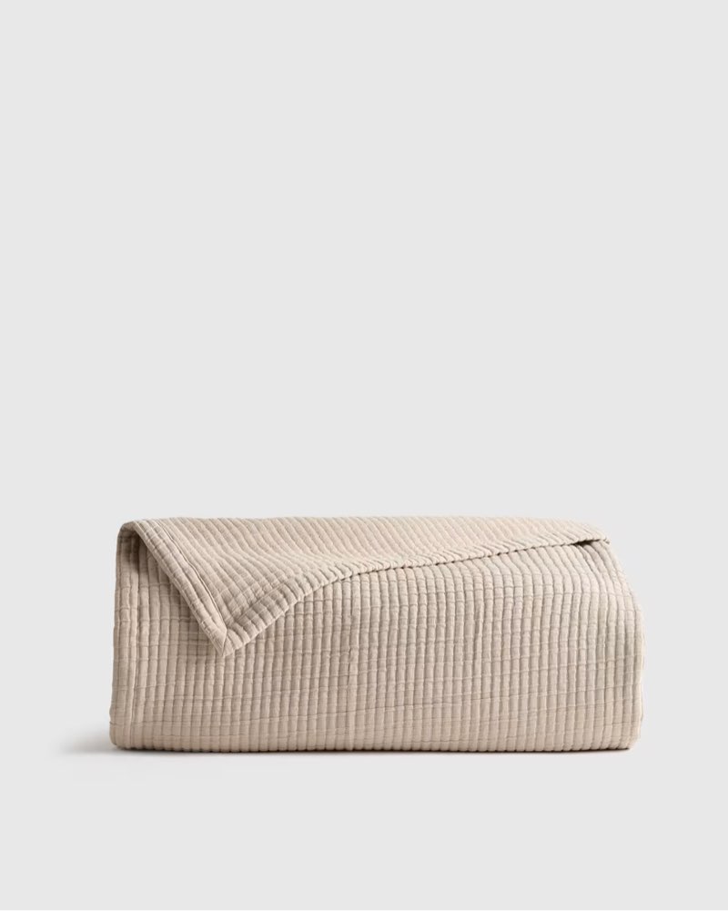organic ribbed cotton coverlet (color is brown)size queen