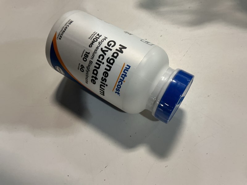 Condition photo showing New/Like New for Exp 12/2028 Nutricost Magnesium Glycinate Capsules (180 Capsules, 210 mg Per Serving) - Magnesium Glycinate Supplement for Gentle Absorption 180 Count (Pack of 1)
