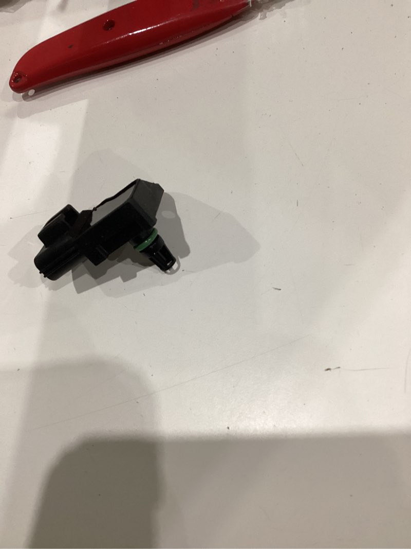 Condition photo showing Good Condition for MAP Sensor Fit for Ford Escape Fusion Mariner MX-5 Mazda 3 5 6 2006 2007 2008 2009 2010 2011 2012,Focus 2003-2008, Ranger 2001-2011,AS199 0261230180 1F2018211 4087989