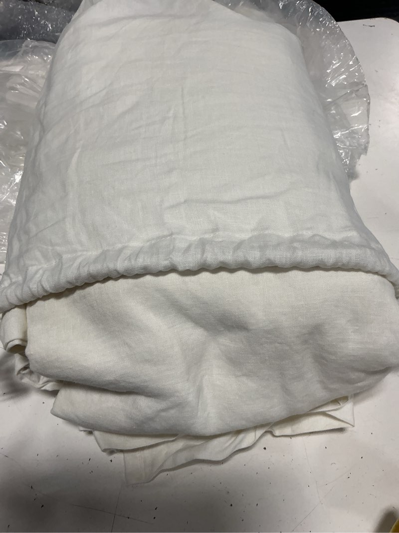 Condition photo showing Good Condition for european linen sheet set, split king, ivory