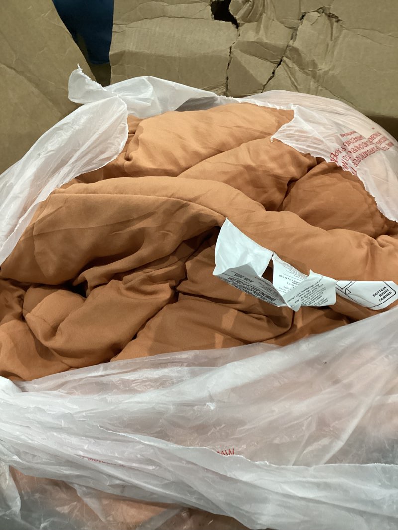 bedsure queen comforter, pumpkin soft prewashed bedding for all seasons