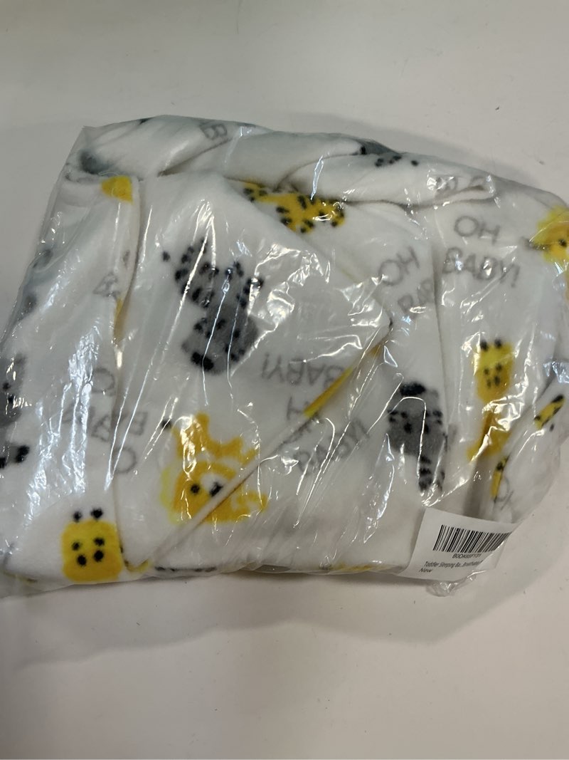 Condition photo showing Good Condition for Big Five Dreams Wearable Baby Blanket Sleep Sack - Ultra-Soft 100% Polyester for Newborns, Infants & Toddlers 0-24M | Breathable, Unisex Nursery Essential | Boys Girls (White) Medium