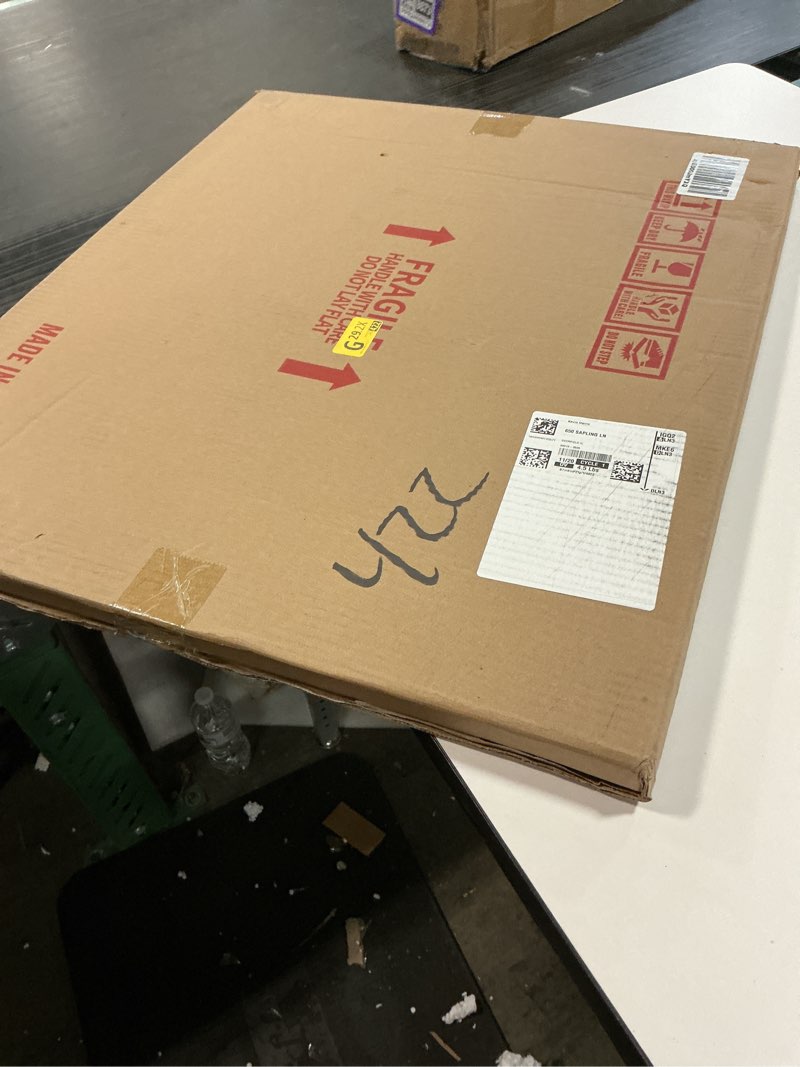 Condition photo showing New/Like New for LaVie Home 20 x 24 Poster Frame White, Display Pictures 16x20 with Mat or 20x24 Without Mat, Stable and Sturdy Picture Frame and Polished Plexiglass, Horizontal and Vertical Format of The Wall?1 Pack? 20x24 White