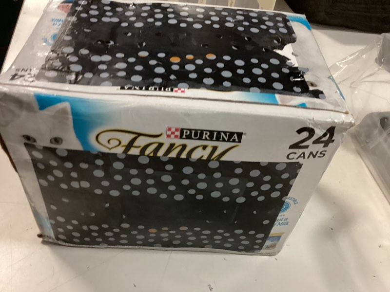Condition photo showing New/Like New for ( before sep-2027)purina fancy feast wet cat food variety pack, creamy delights poultry & seafood collection - (pack o