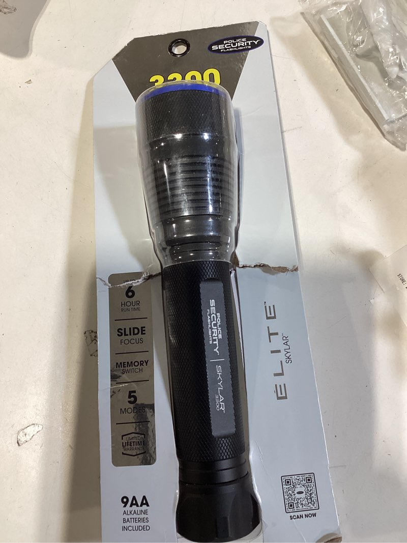 Condition photo showing Good Condition for police security skylar 9aa flashlight