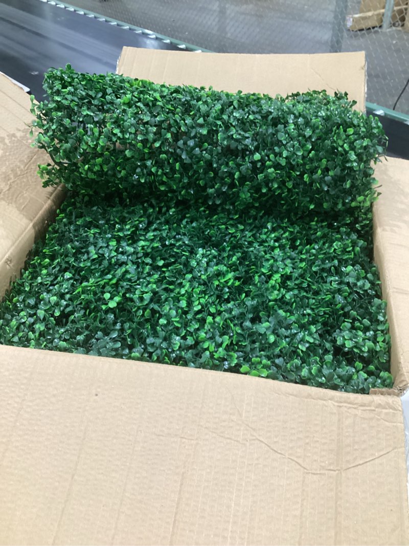 Condition photo showing Good Condition for tinsow 12 pack 20x20 inch artificial boxwood hedge panels uv resistant privacy screen topiary decor all weather indoor outdoor garden fence backyard