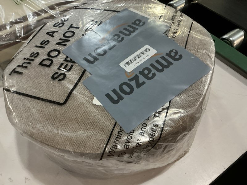 Condition photo showing New/Like New for Mifoci 100 Pieces Fall Burlap Placemats, Burlap Round Reusable Placemats Brown Table Mats Circle Rustic Table Decorations for Wedding Christmas Dinner Holiday Farmhouse Supplies(13.78 Inches)