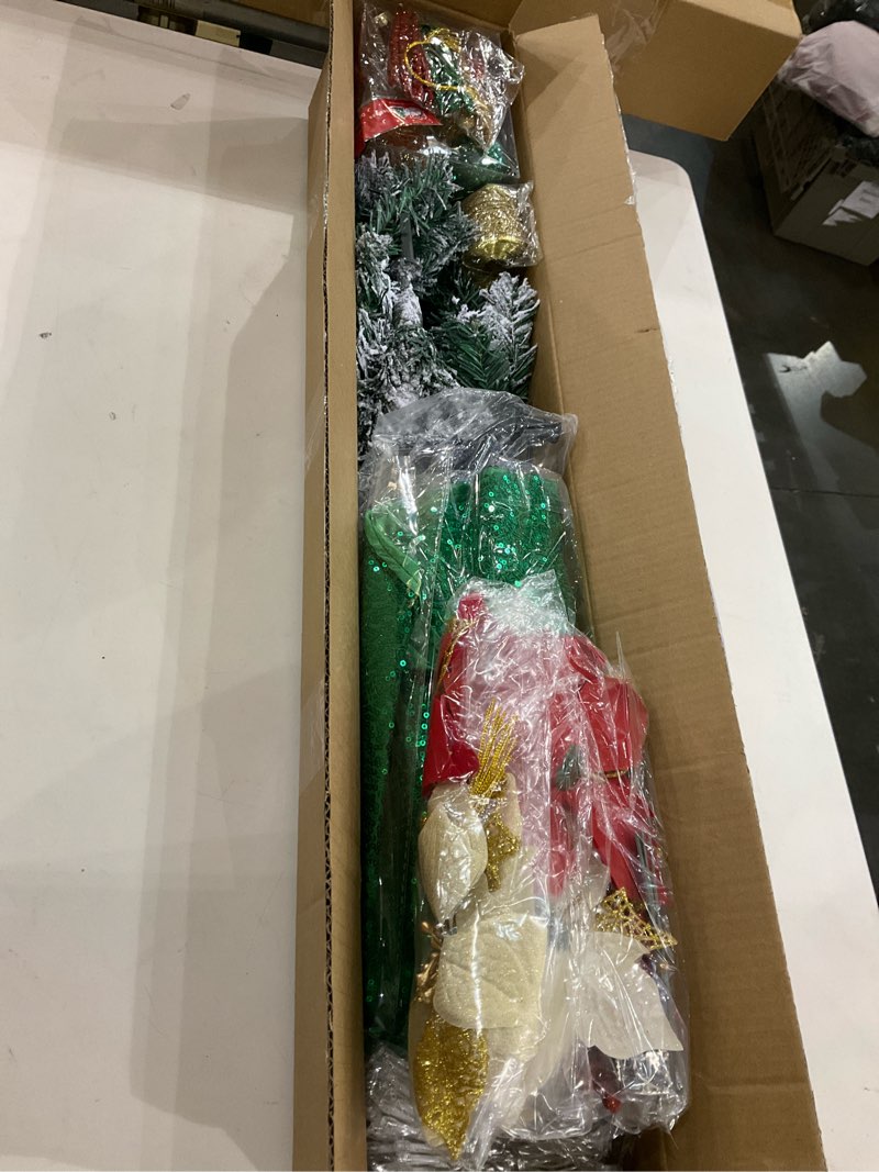 Christmas Tree, white, 4 ft