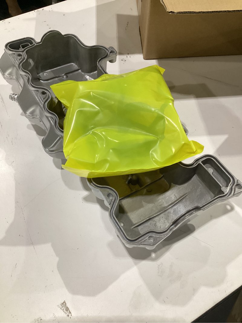 Condition photo showing Good Condition for mitzone upgrade aluminum valve covers left and right compatible with mercedes ml350 ml320 e320 slk320 clk320 c320 c280 c240 1998-2005 left driver side white
