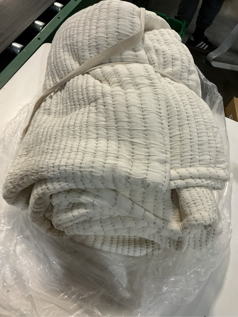 Condition photo showing Good Condition for organic cotton channel stitch coverlet set, king/cal king, undyed
