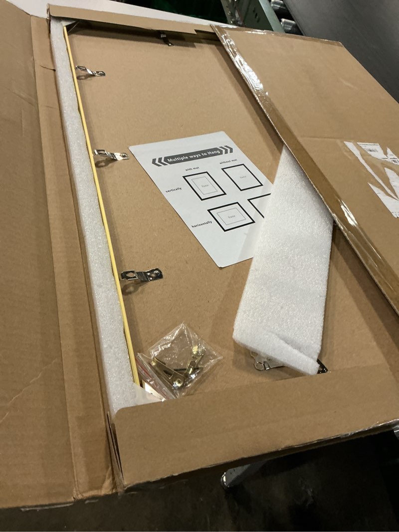 Condition photo showing Good Condition for Heimlove 4x5 Aluminum Picture Frame, Metal Picture Frame for Wall Hanging or Tabletop, Photo frame with Tempered Glass - Simple and Elegant Decor for Wall - 1 Pack - Gold 4x5 Gold-1P