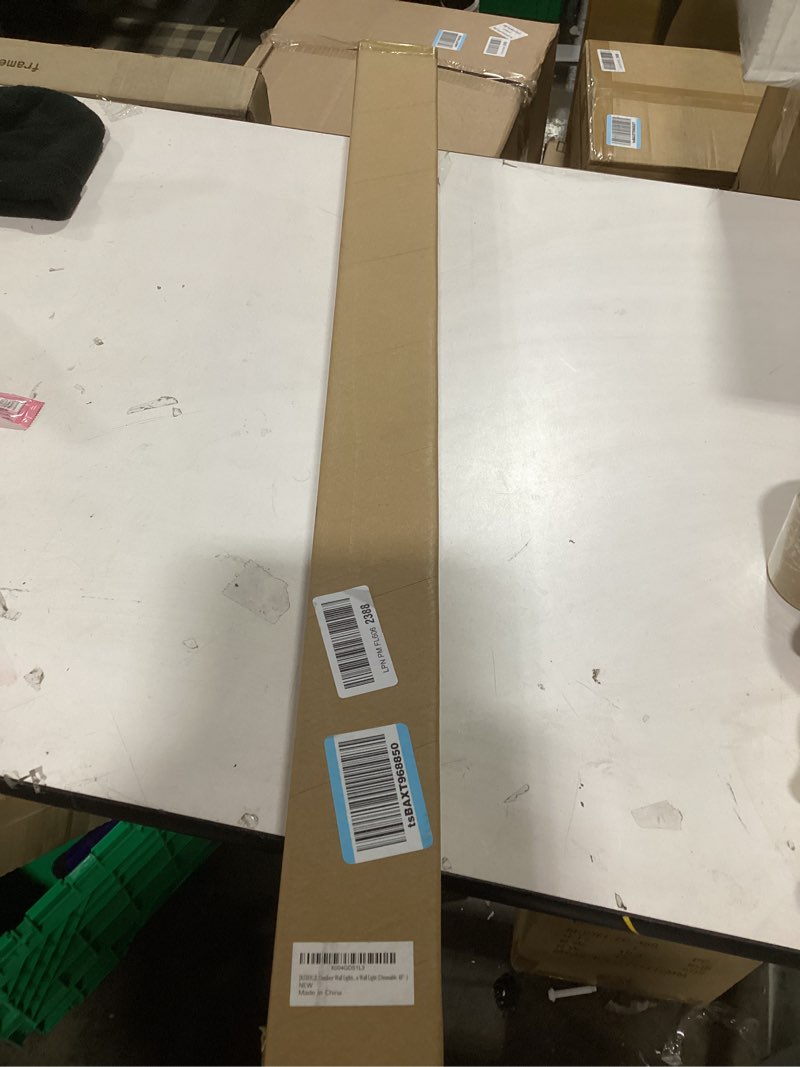 JKFBHGJL 40inch Outdoor Wall Lights Exterior,Modern 26W Outdoor Wall Light Fixture Long Strip,Dimmab