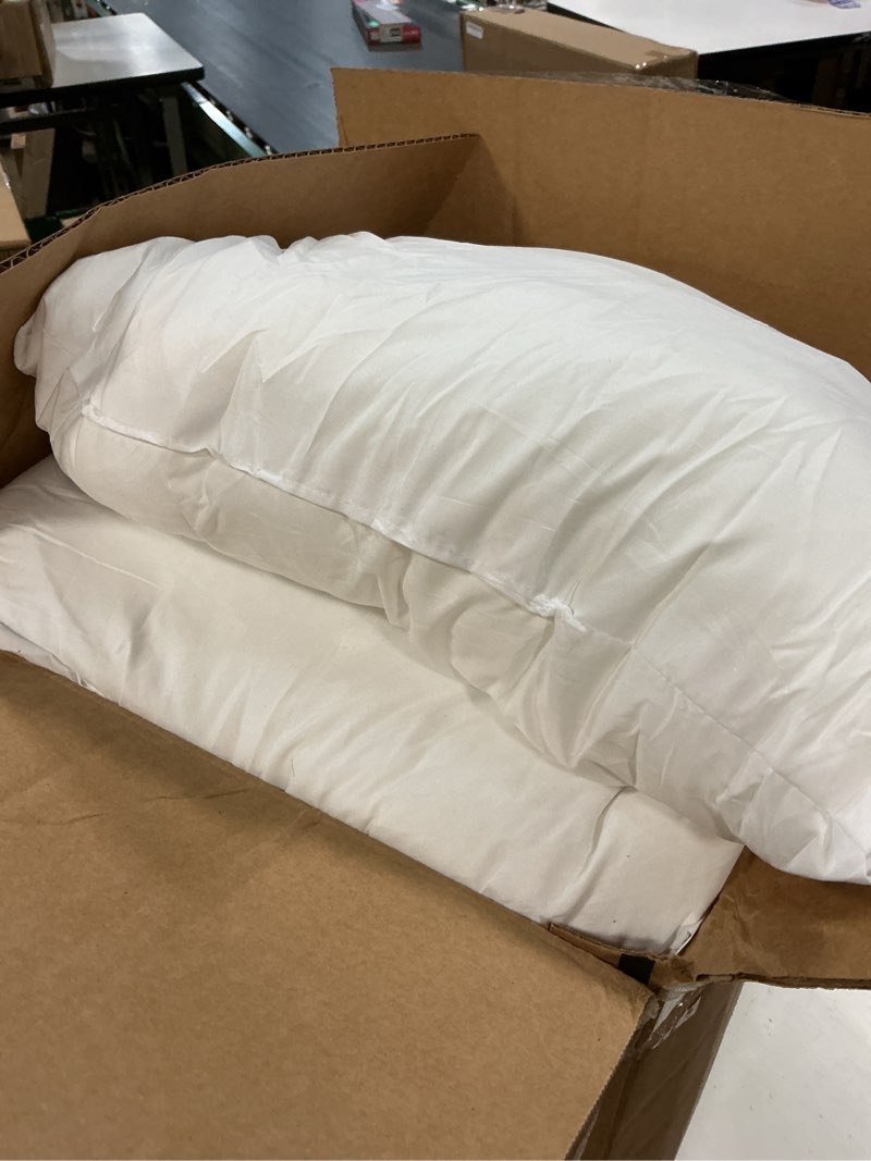 Condition photo showing Good Condition for plush and durable throw pillow inserts - 18 x 18 inches set of 8, hypoallergenic polyester fiber fill - perfect for decorative cushion covers, sofa and bed accent 18 x 18 inch (pack of 8)