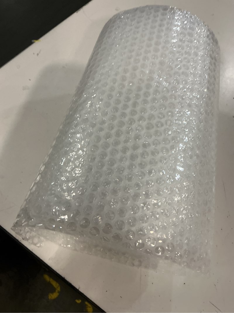 Condition photo showing New/Like New for pen + gear 12 in x 30 ft bubble cushion, clear, plastic, 3/16" small bubbles