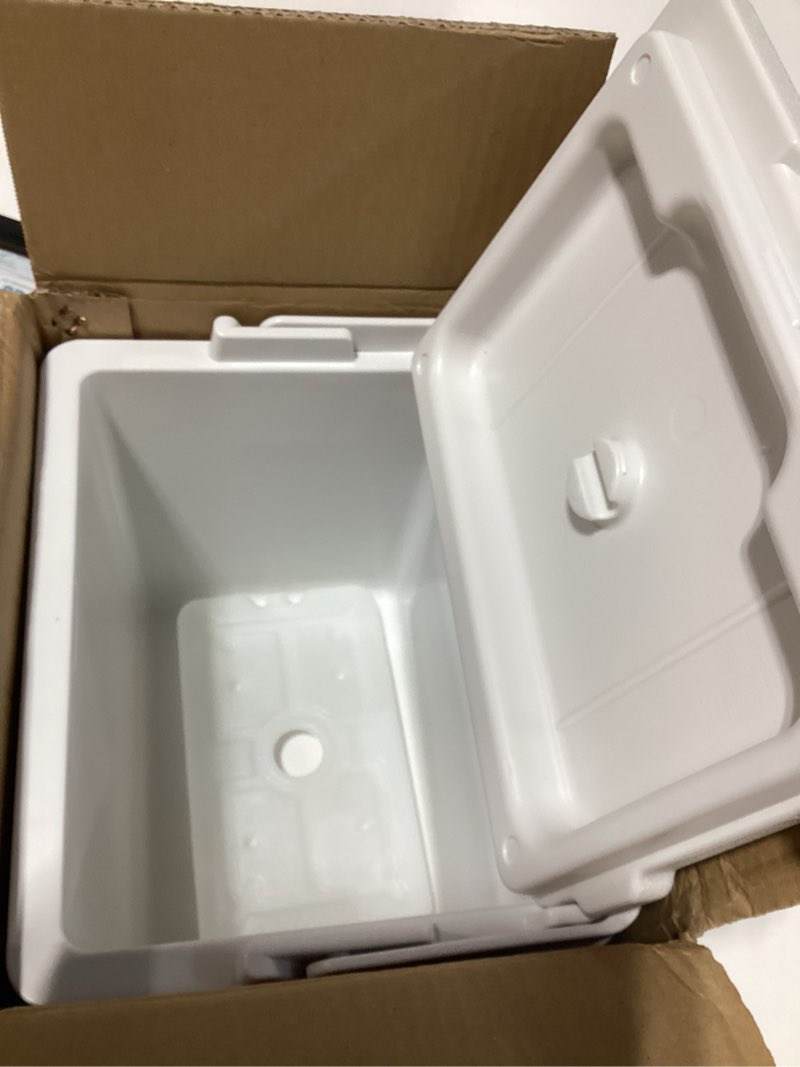 Condition photo showing Good Condition for 11qt 19qt insulated portable cooler leak-proof ice chest lunch box hard coolers with extra ice pack for bbq, camping, pincnic blue 11qt