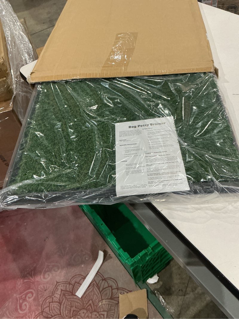 Condition photo showing Good Condition for artificial grass patch bathroom mat 20x30