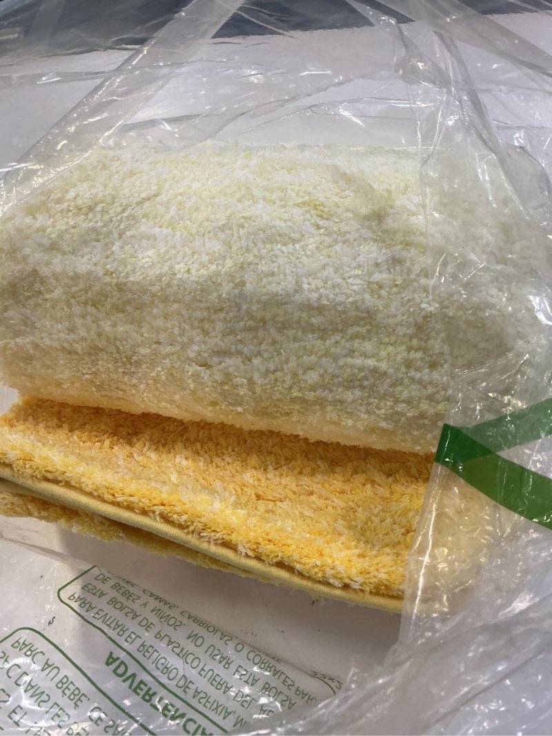 Condition photo showing Good Condition for olanly bathroom rugs mat 36x24, extra soft absorbent microfiber bath rugs, rubber backing, quick dry, machine washable bath mats for bathroom floor, tub and shower, home decor accessories, yellow 36" x 24" yellow