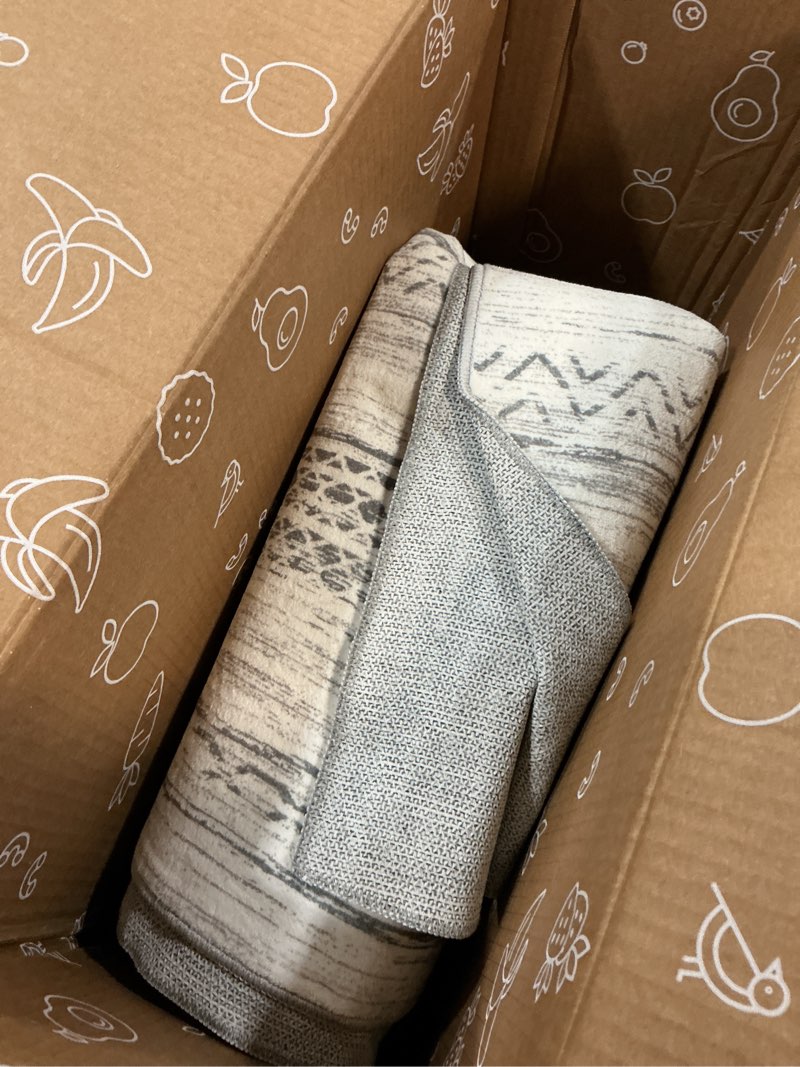 Condition photo showing Good Condition for Tortania Area Rug Living Room Rugs - 8x10 Washable Large Soft Neutral Boho Moroccan Bohemian Farmhouse Rug Indoor Floor Carpet for Bedroom Under Dining Table Home Office Decor - Light Grey 8' x 10' (Rectangular) Light Grey