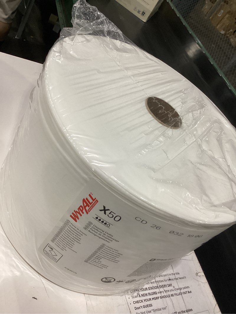 Condition photo showing Good Condition for wypall x50 disposable cloths (35015)  jumbo roll  9.8 x 13.4  white  1 100 sheets per roll