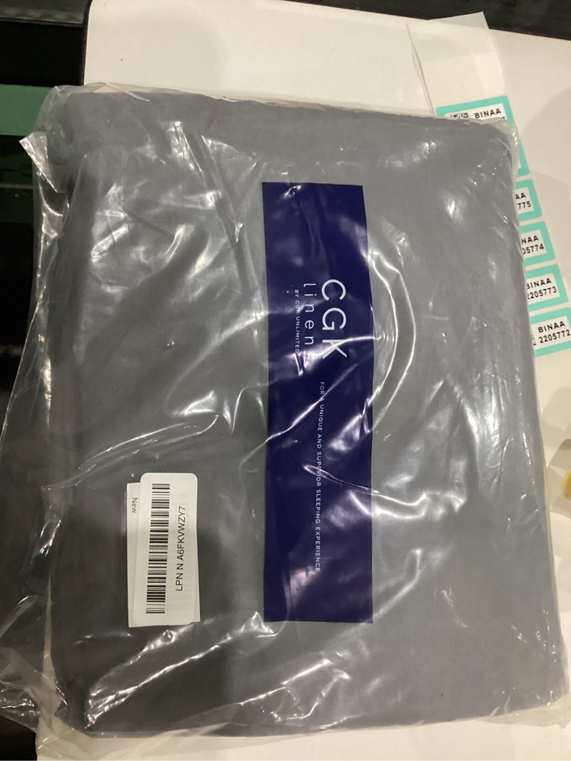 Condition photo showing Good Condition for King Size 4 Piece Sheet Set - Comfy Breathable & Cooling Bed Sheets Set - Hotel Luxury Bedding for Women, Men, Kids, Teens, Boys & Girls - Deep Pockets, Ultra-Soft, Wrinkle Free - Oeko-Tex - Dark Grey 07 - Dark Grey King