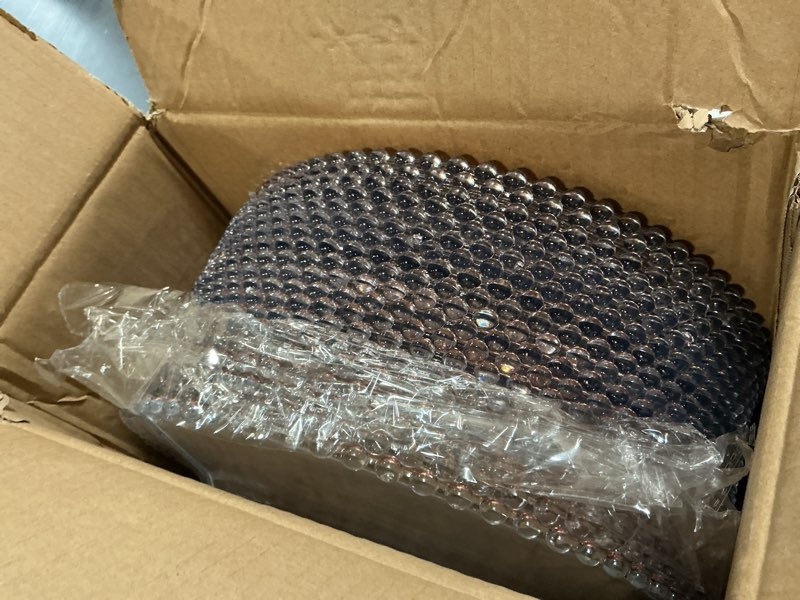 Condition photo showing Good Condition for zopeal 18 pcs clear charger plates with beaded rim 13 inch plastic round charger plates bulk for dinner home kitchen wedding party tabletop(rose gold)