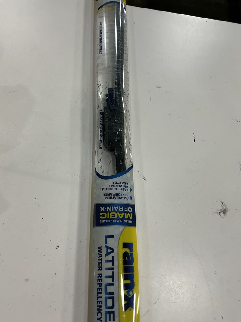 Condition photo showing New/Like New for rain-x 810168 repellency water repellent wiper blades, 28" windshield wipers (pack of 2), all weather streak-free for enhanced visibility w/ water repellency formula 28" and 28" latitude repellency