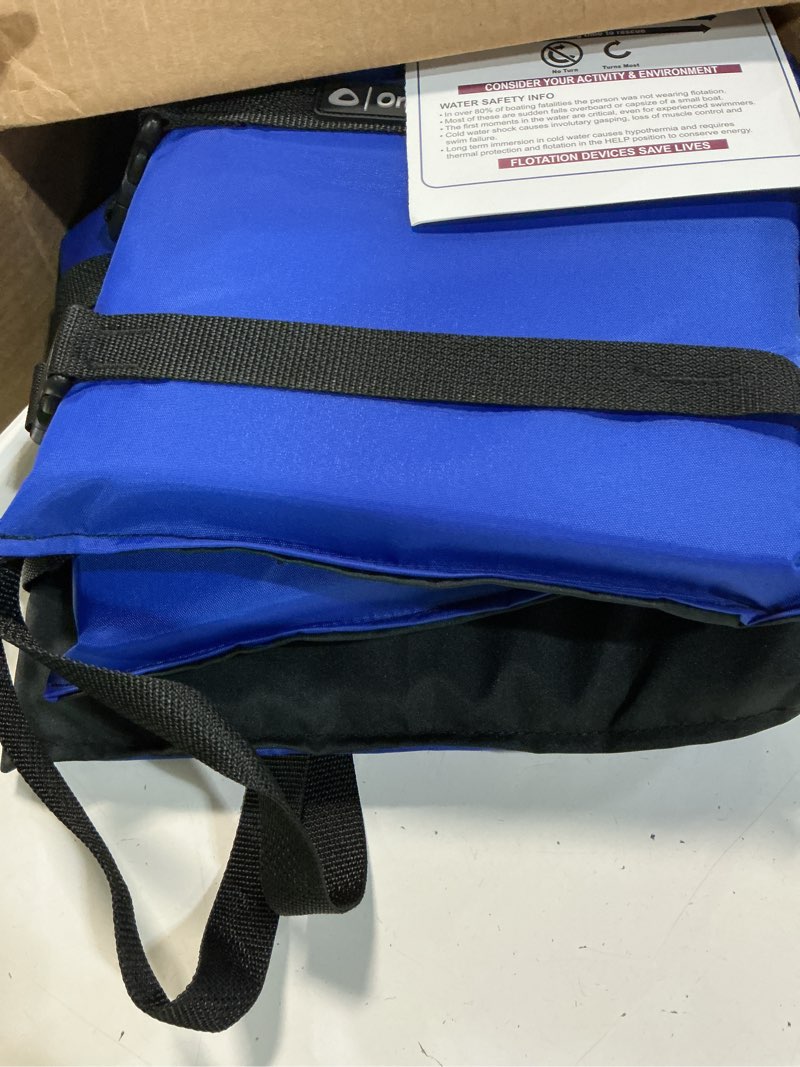 Condition photo showing New/Like New for onyx general purpose boating life jacket oversize, blue