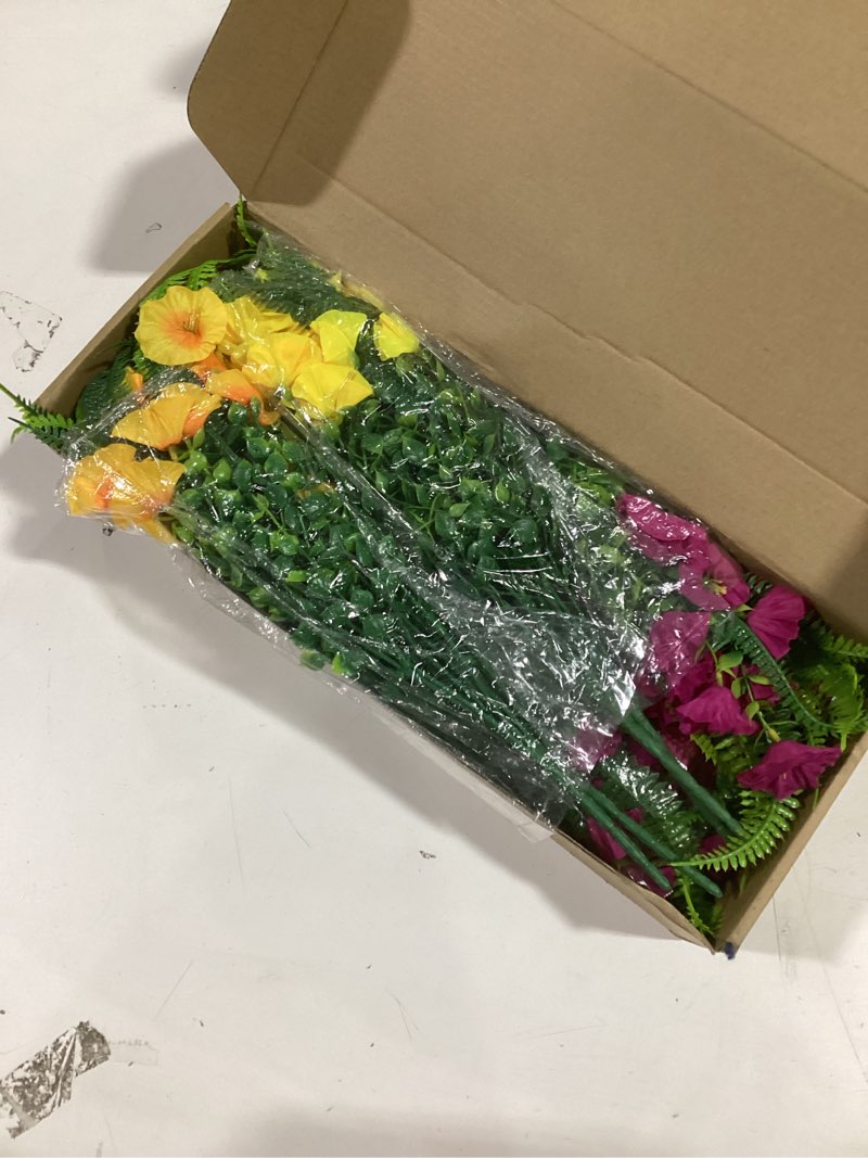 Condition photo showing Good Condition for HIAGROW Artificial Flowers for Outdoors 12 Bundles Artificial Petunias Fake Flowers UV Resistant Shr