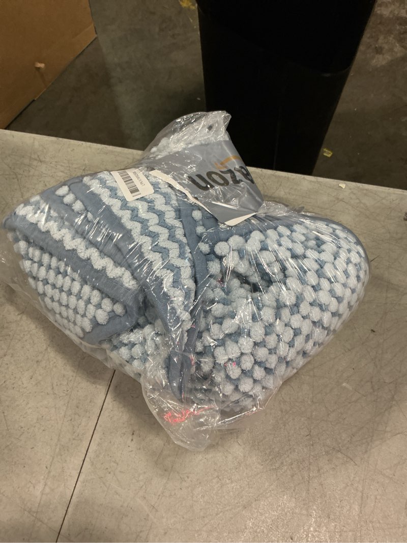 Condition photo showing New/Like New for bsicpro bathroom rugs set 2 piece-chenille bath mats non slip-thick soft absorbent beach bath rug-shower floor mat machine washable-bathroom decor accessories (light blue, 20" x 32" plus 16" x 24") light blue 20" x 32" plus 16" x 24"