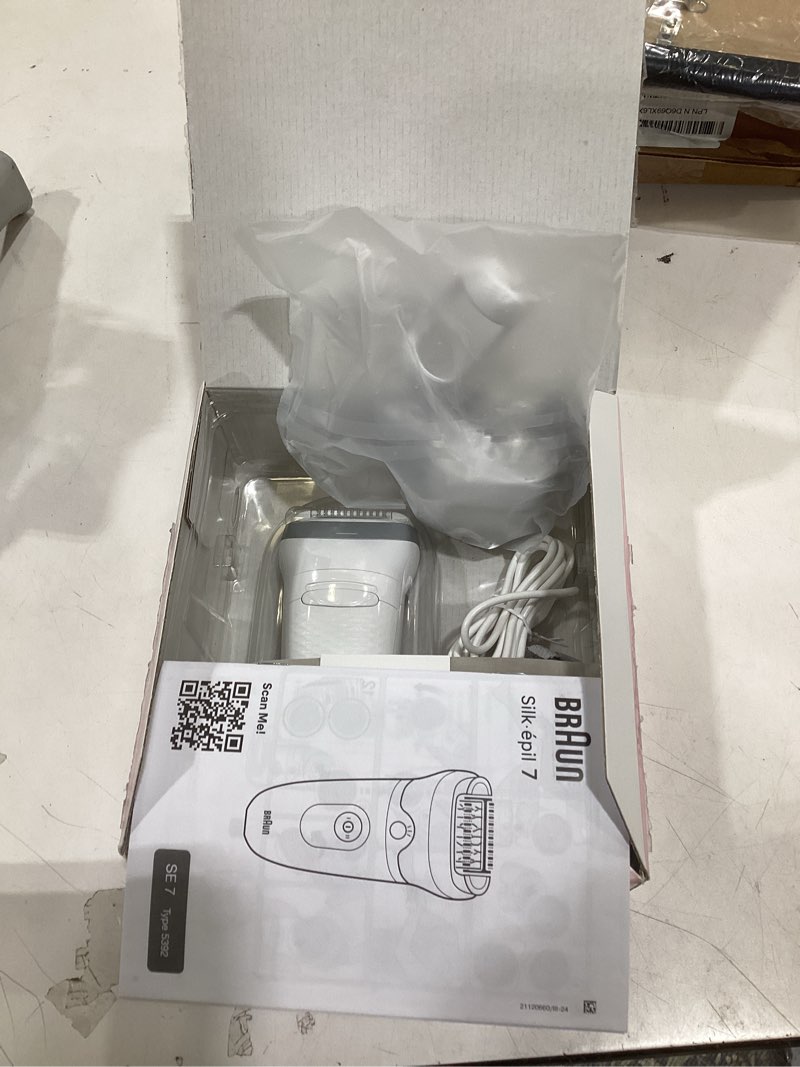 Condition photo showing New/Like New for braun epilator silk-épil 7, hair removal device, women shaver & trimmer, wet and dry, wide head, includes shaver head and trimmer comb, se7-041, silver