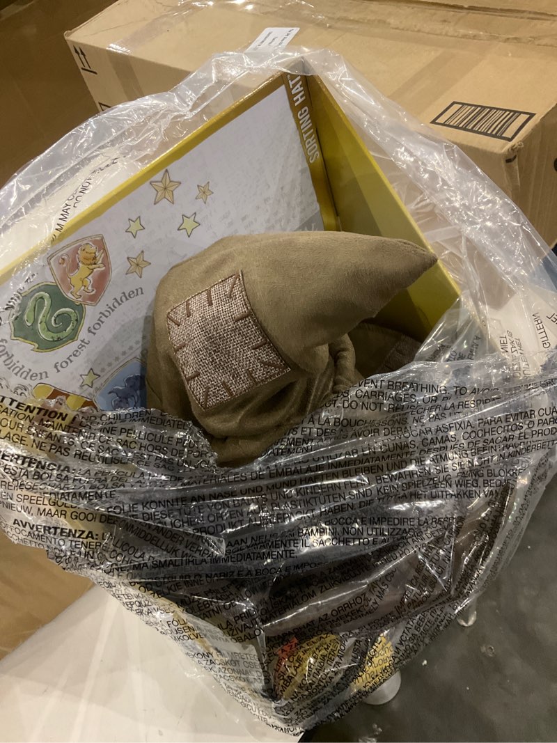 Condition photo showing Good Condition for Wizarding World Harry Potter, Talking Sorting Hat with 15 Phrases for Pretend Play, Kids Toys, Accessory for Halloween Costumes for Girls & Boys