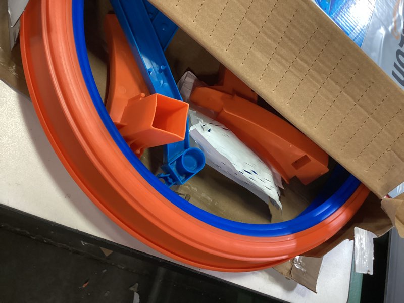 Condition photo showing As Is for Hot Wheels Track Set with 1:64 Scale Toy Car, 4 Intersections for Crashing, Powered by a Motorized Booster, Criss-Cross Crash Track (Amazon Exclusive) Crash Set