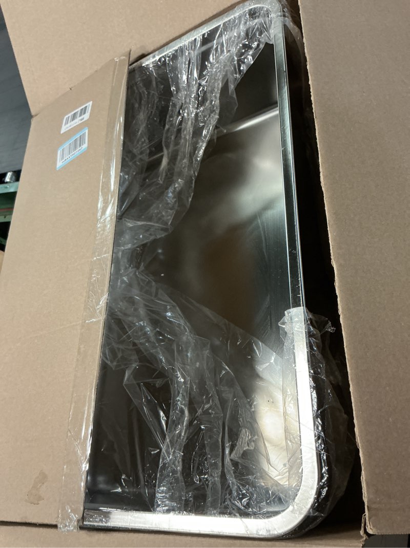 Condition photo showing Good Condition for Yangbaga Extra Large Stainless Steel Litter Box, 28’’ x 20’’ x 8’’ Ultimate Metal Cat Litter Box with High Sides, Sturdy Long-Lasting Litter Pan with Anti-Slip Rubber Feet 28 x 20 x 8 inches