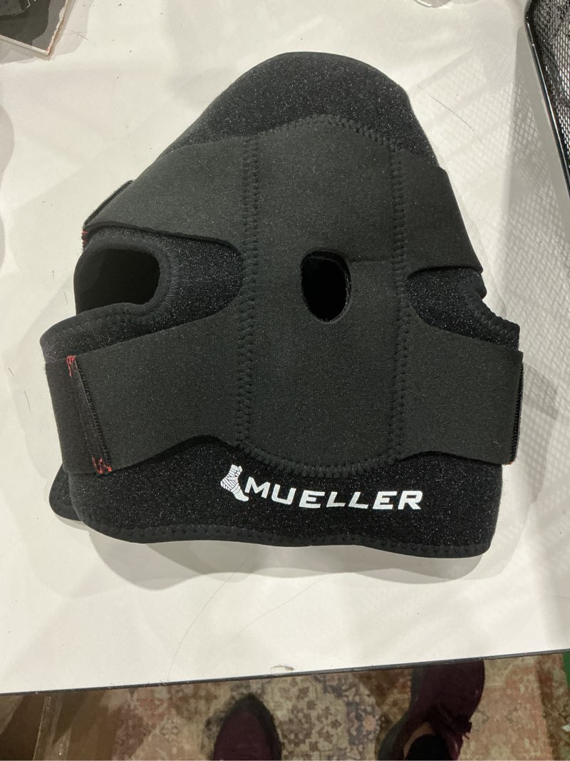 Condition photo showing Good Condition for mueller adjustable knee support, osfm, black
