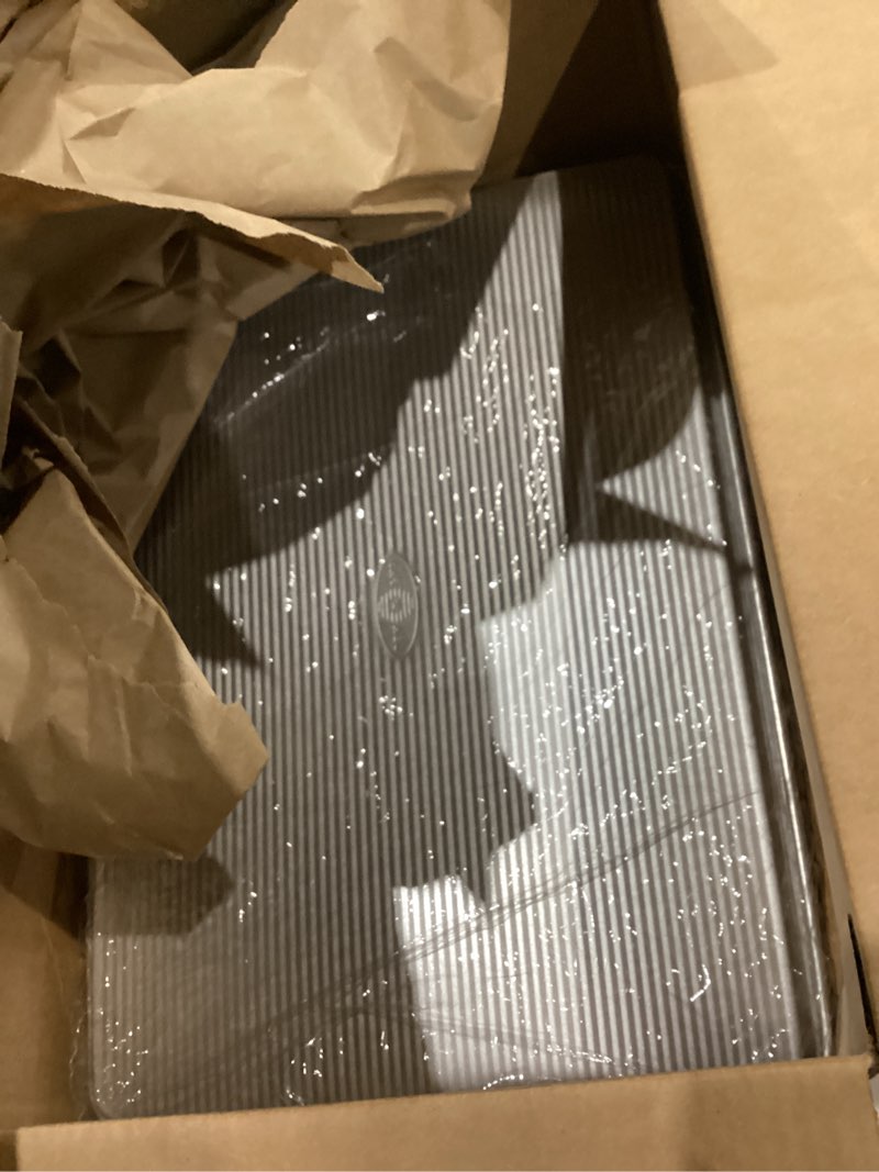 Condition photo showing As Is for usa pan bakeware nonstick extra large baking sheet pan, aluminized steel set of 1 xl sheet pan